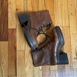 Vintage misdemeanor Brown Lace Up heeled Boots